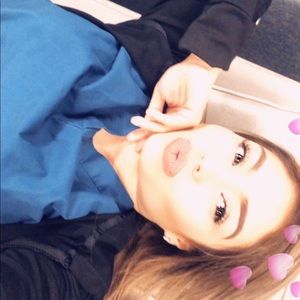 Meet your Posher, Mayra